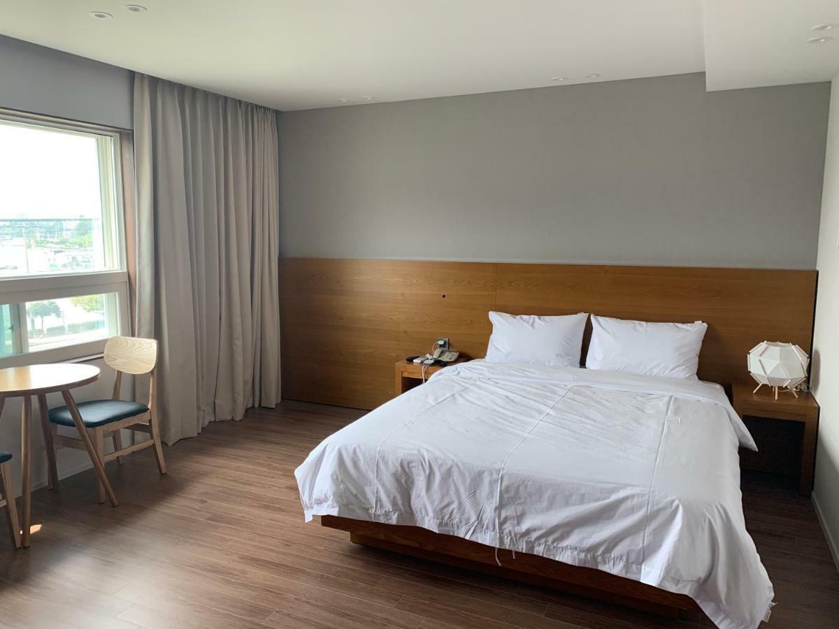 Am Ort Hotel Yeosu Extérieur photo
